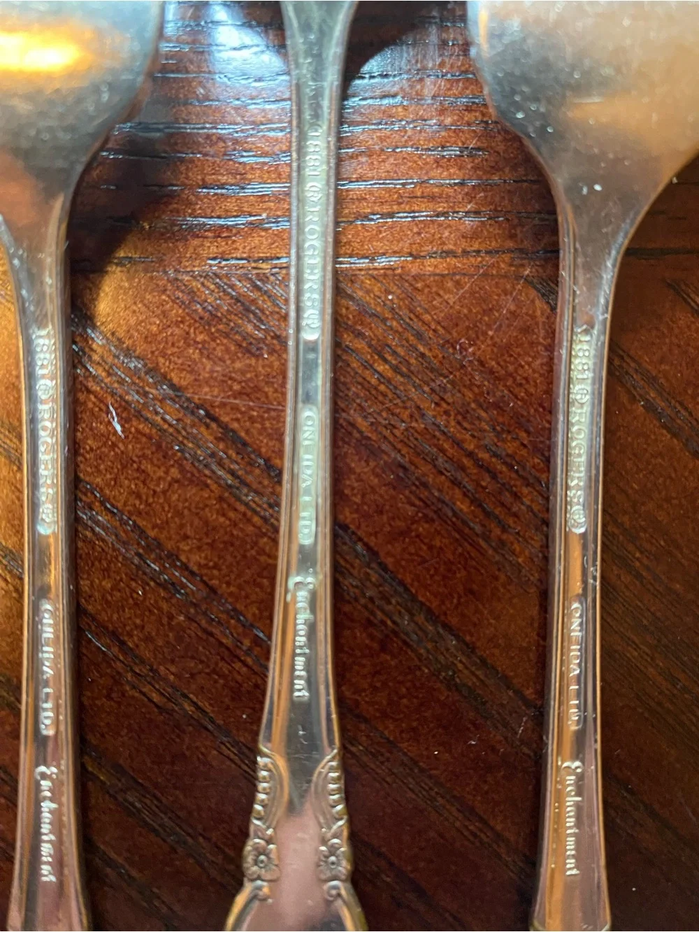 Rogers 1881 Oneida Enchantment pattern salad forks set of 7 silverplated